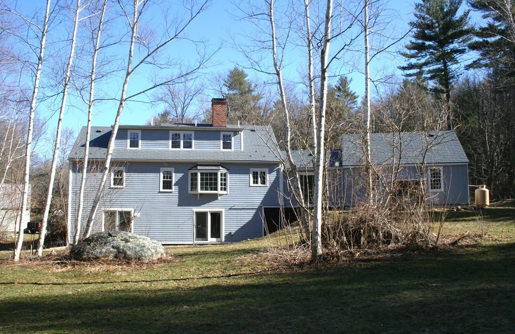 490 Southbridge Road Warren, MA 01083 - Photo 3 of 30 a front view of house with yard