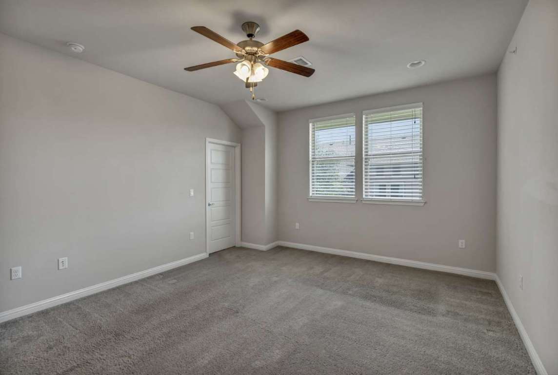 13800 Lyndhurst Street, Unit 223 Austin, TX 78717 - Photo 26 of 40 an empty room with a window