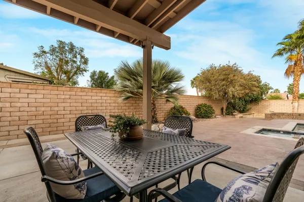 $625,000 | 43260 Silk Tree Lane, Palm Desert, CA 92260
