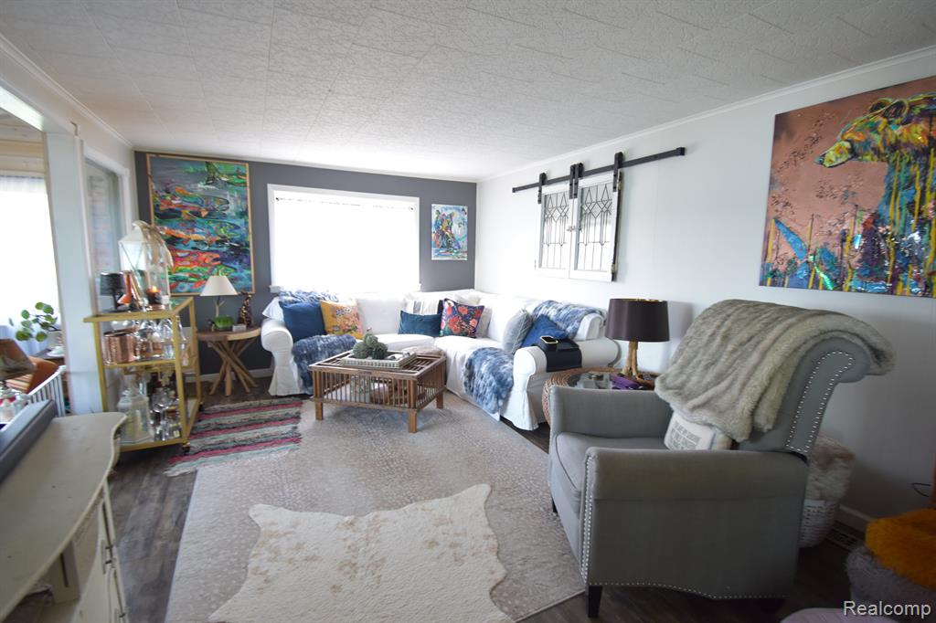 9624 Winston Road Pinckney, MI 48169 - Photo 8 of 17