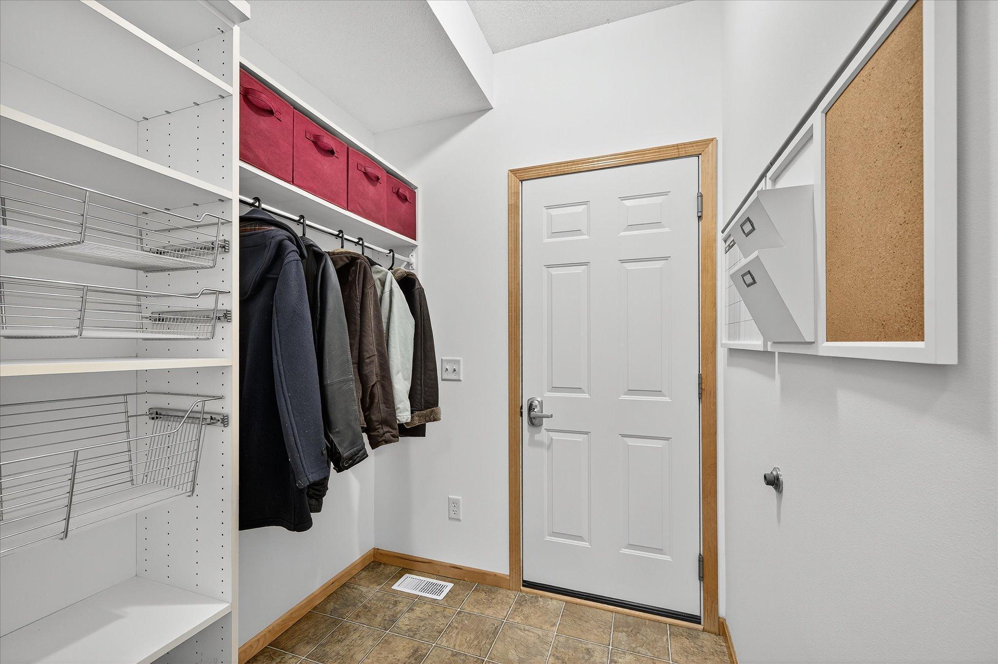 9333 Glacier Road Minnetrista, MN 55375 - Photo 13 of 36