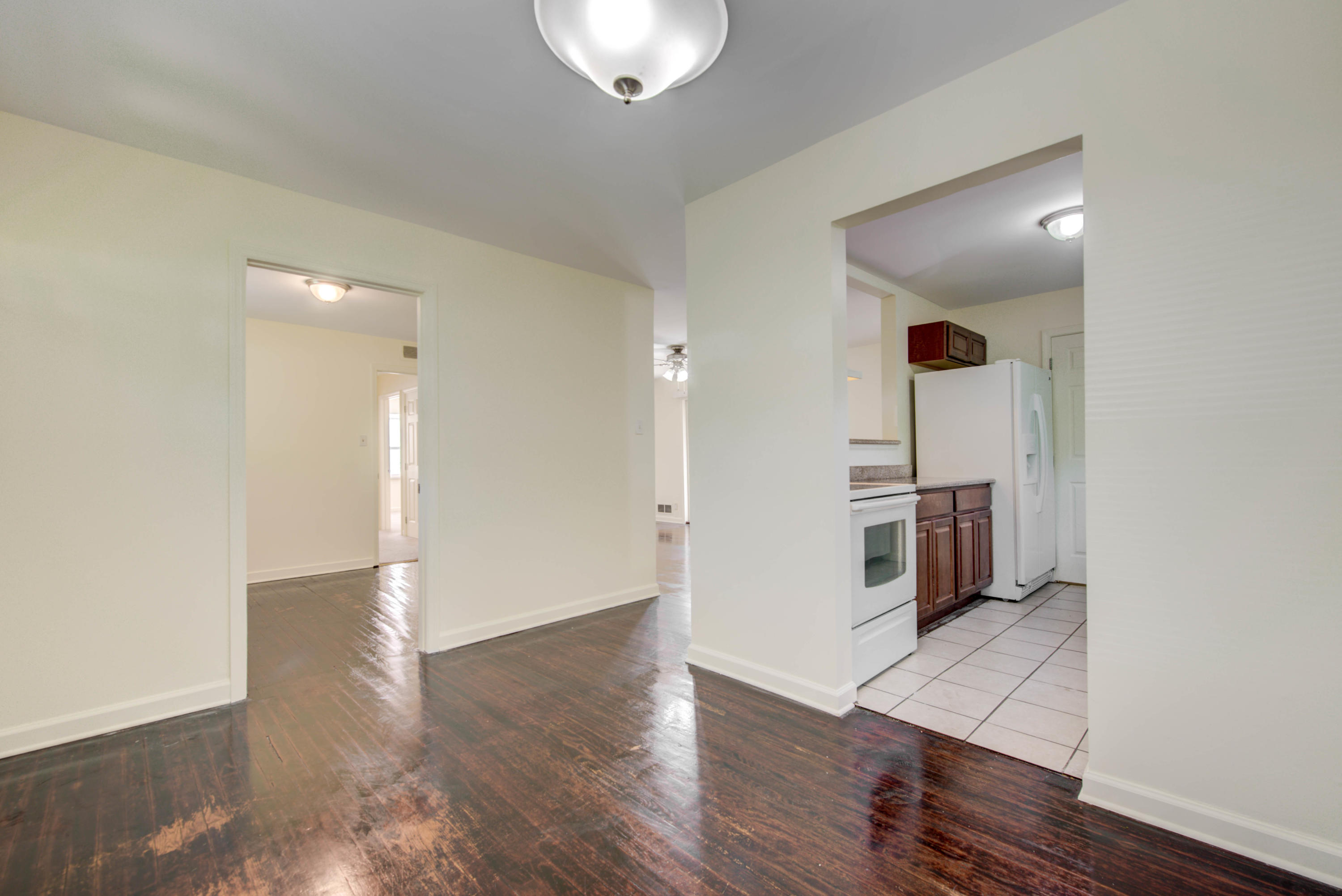 112 Alger Road Oak Ridge, TN 37830 - Photo 3 of 28 3