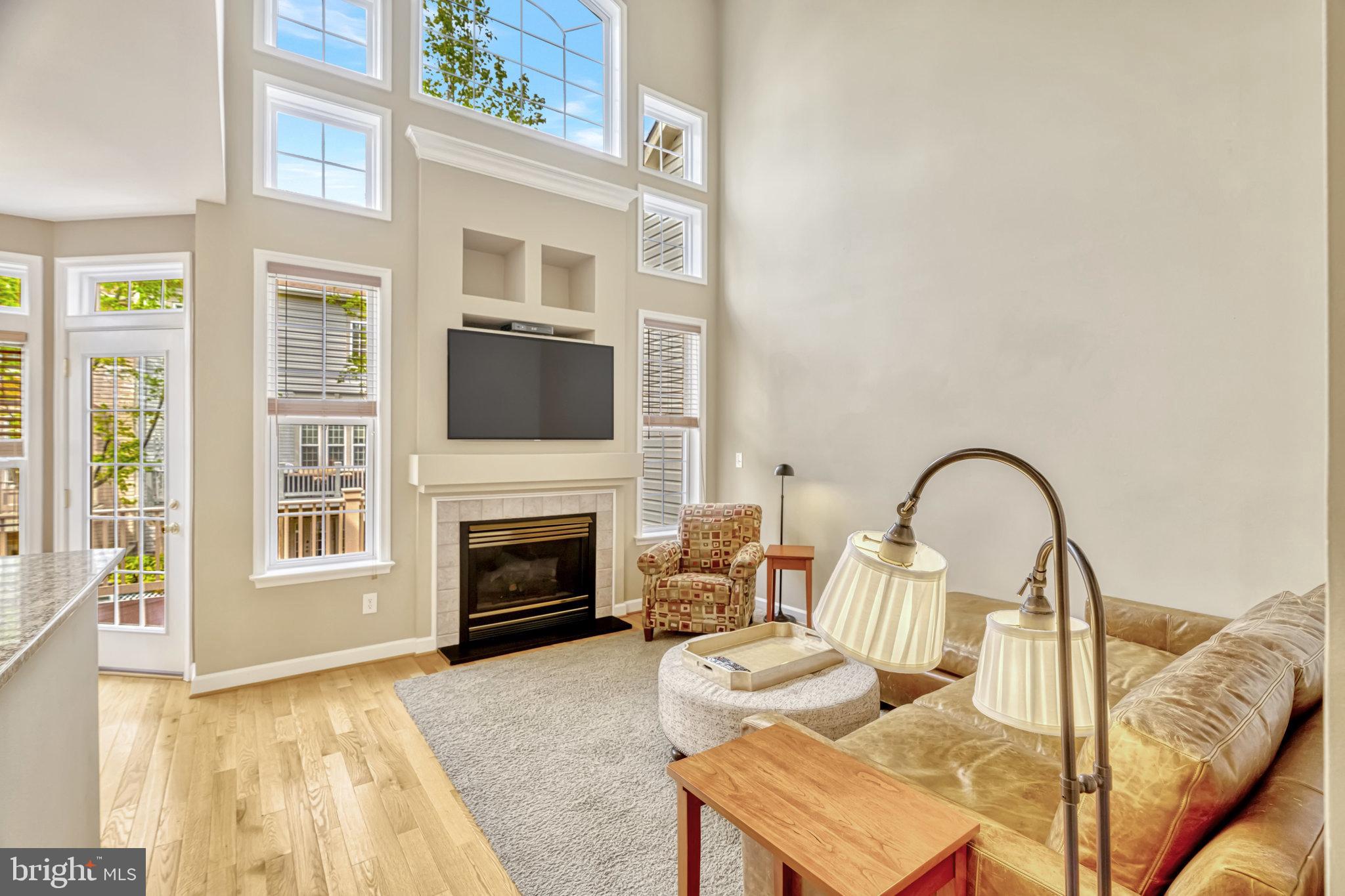 12152 Tryton Way Reston, VA 20190 - Photo 4 of 29 Gallery Image 4