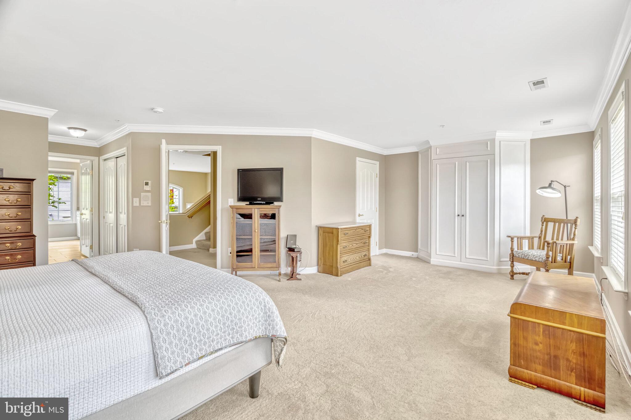 12152 Tryton Way Reston, VA 20190 - Photo 6 of 29 Gallery Image 6