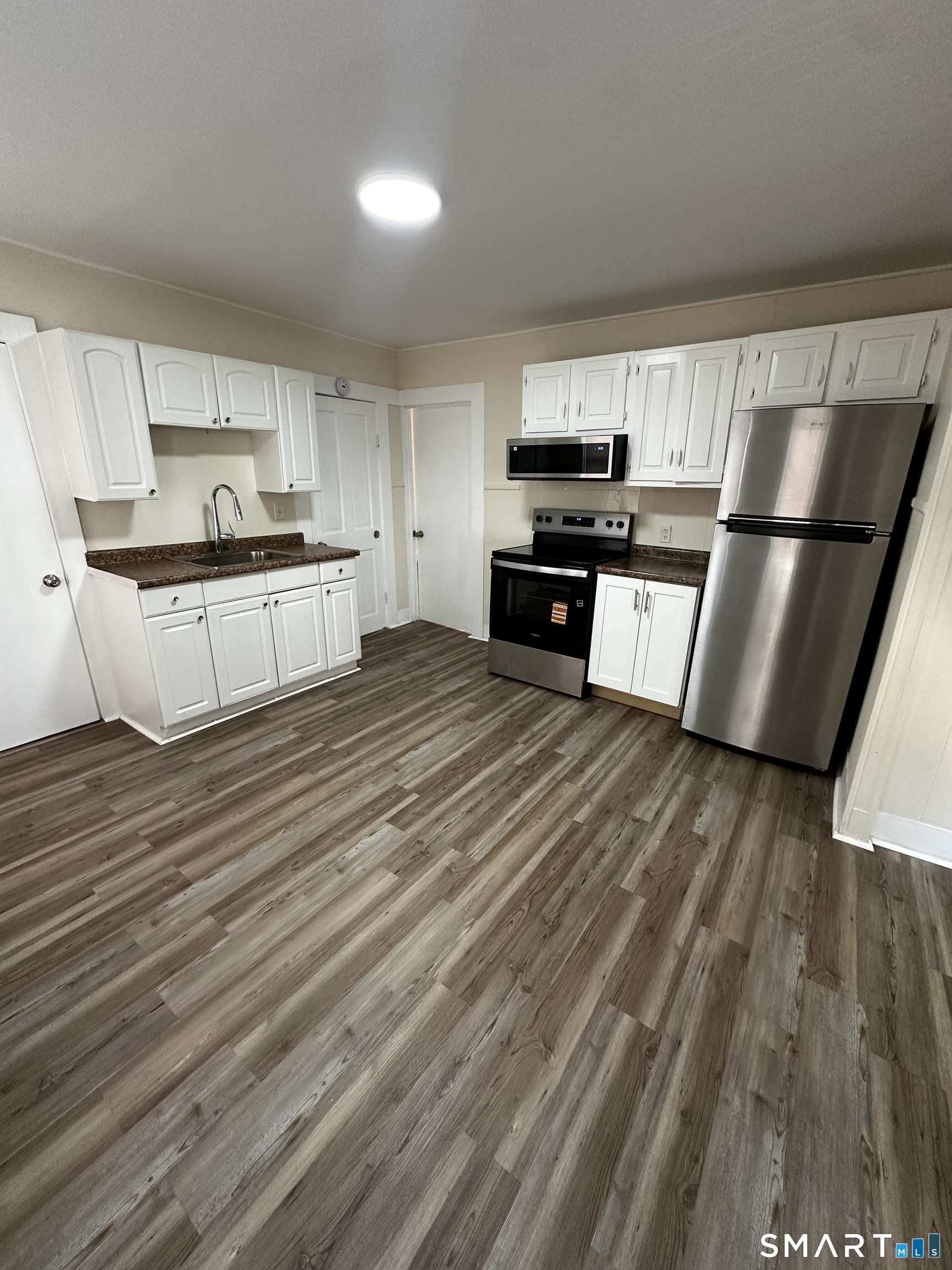 42 Spring Street, Unit 1 Norwich, CT 06360 - Photo 5 of 9
