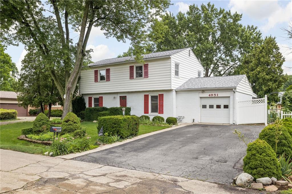 4951 Alameda Road Indianapolis, IN 46228 - Photo 2 of 36 Gallery Image 2