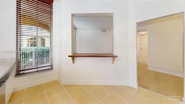 $2,800 | 3001 Northeast 185th Street, Unit 114, Aventura, FL 33180