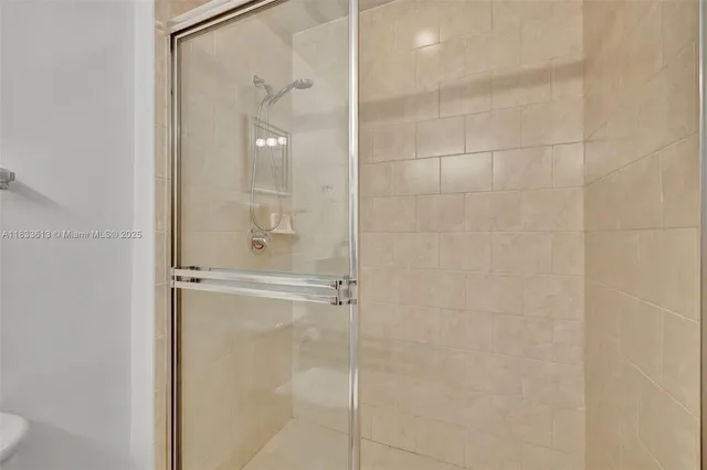 $2,800 | 3001 Northeast 185th Street, Unit 114, Aventura, FL 33180