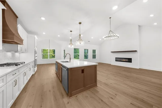 $799,900 | 502 Level Creek Road, Sugar Hill, GA 30518