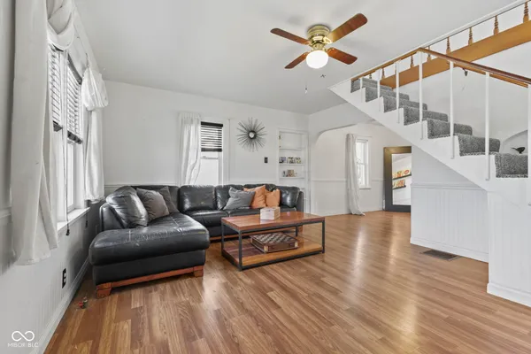$260,000 | 227 South Jefferson Street, Pendleton, IN 46064