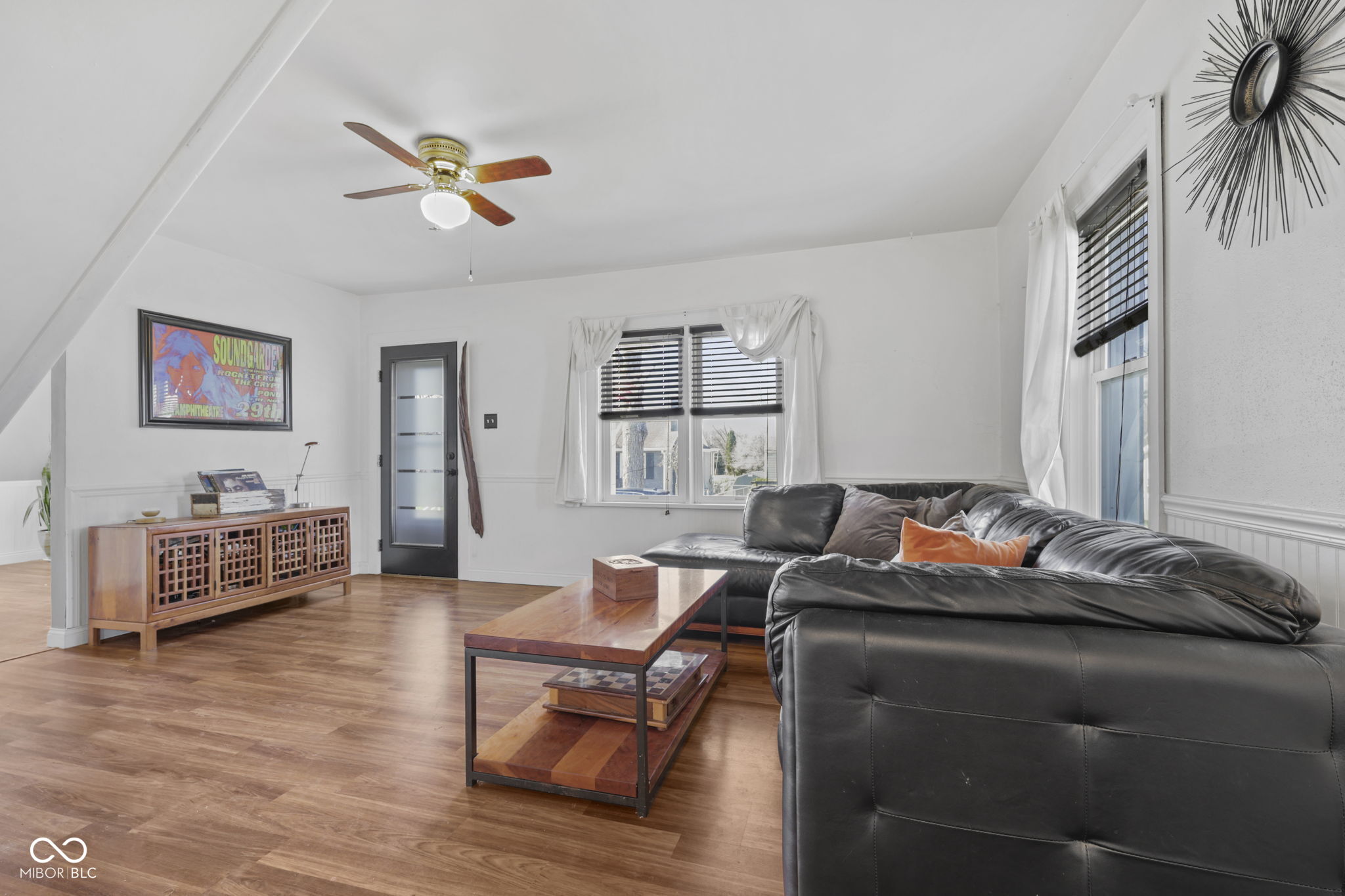 227 South Jefferson Street Pendleton, IN 46064 - Photo 7 of 37