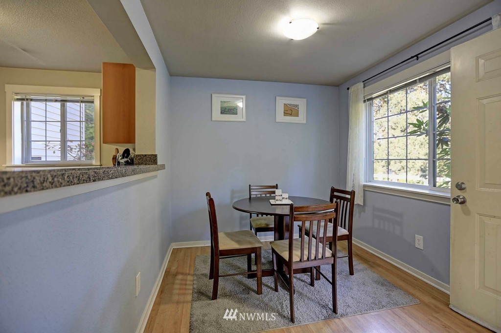 12404 East Gibson Road, Unit C101 Everett, WA 98204 - Photo 12 of 25 Gallery Image 12