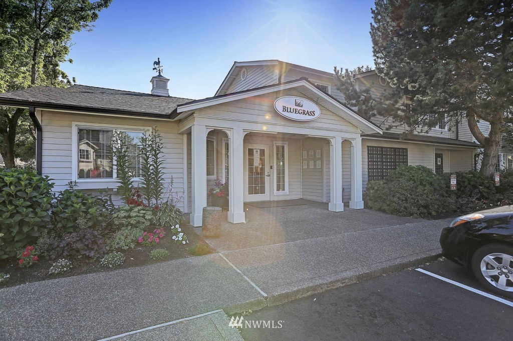 12404 East Gibson Road, Unit C101 Everett, WA 98204 - Photo 19 of 25 Gallery Image 19