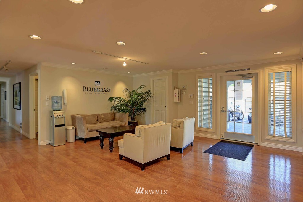 12404 East Gibson Road, Unit C101 Everett, WA 98204 - Photo 20 of 25 Gallery Image 20