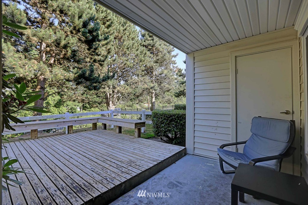 12404 East Gibson Road, Unit C101 Everett, WA 98204 - Photo 6 of 25 Gallery Image 6