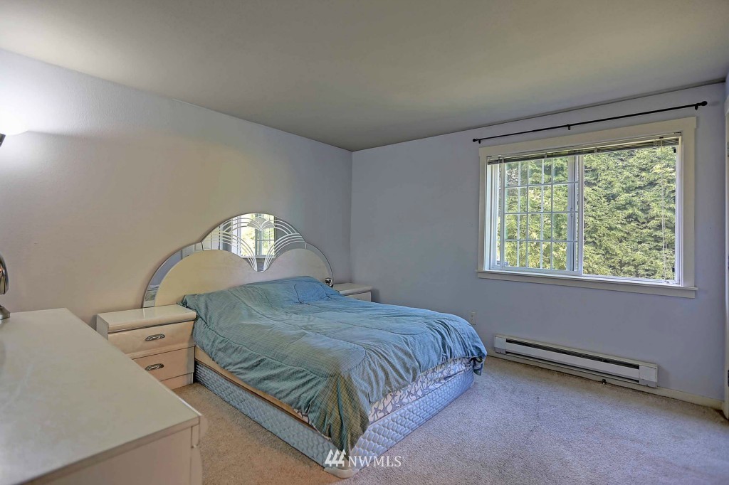 12404 East Gibson Road, Unit C101 Everett, WA 98204 - Photo 9 of 25 Gallery Image 9