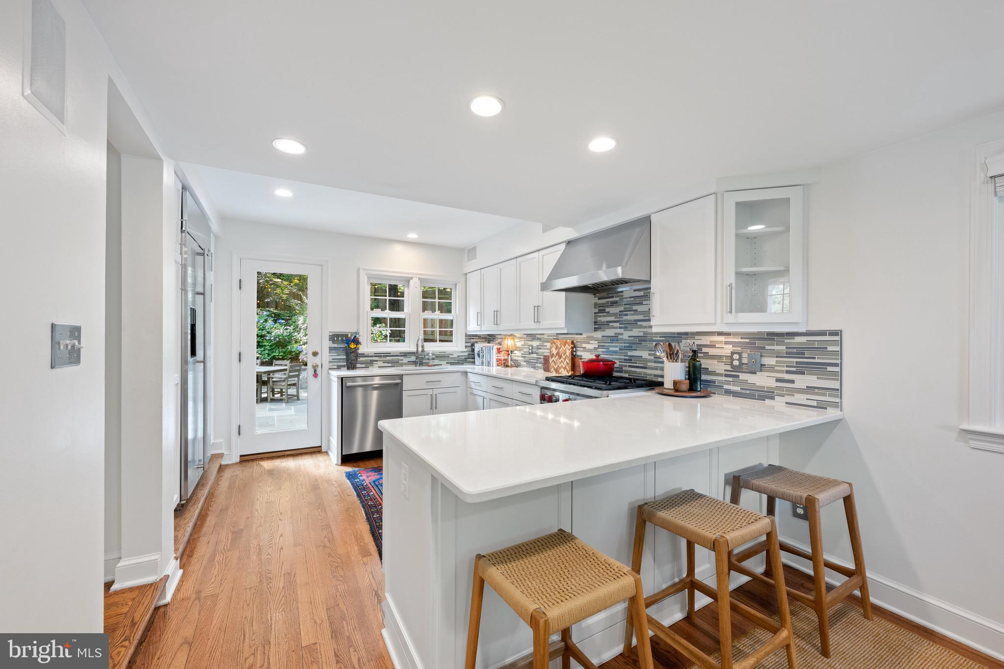5914 Gloster Road Bethesda, MD 20816 - Photo 9 of 22 Gallery Image 9
