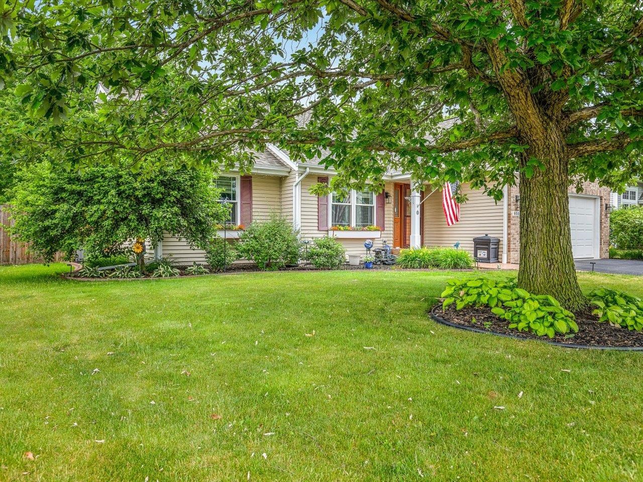 855 Bayfield Road Rockton, IL 61073 - Photo 3 of 54