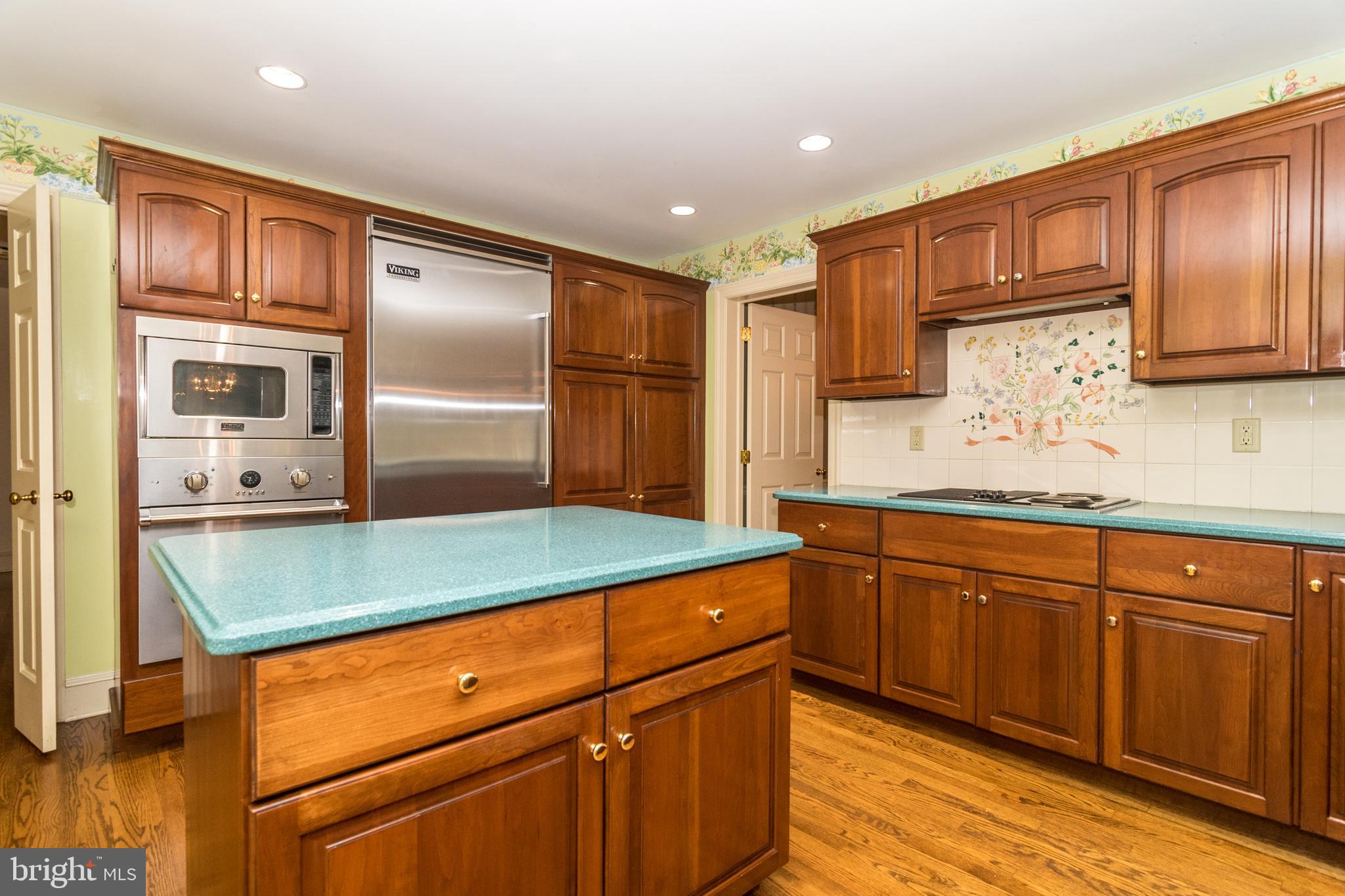 1469 Yellow Springs Road Chester Springs, PA 19425 - Photo 23 of 53 Newer Stainless Viking Appliances - DR access