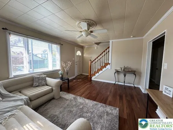 $2,100 | 1617 East Cambridge Street, Allentown, PA 18109