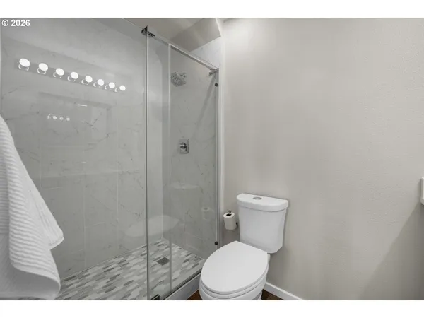 $895,000 | 403 North Breakers Point Court, Unit 403, Cannon Beach, OR 97110