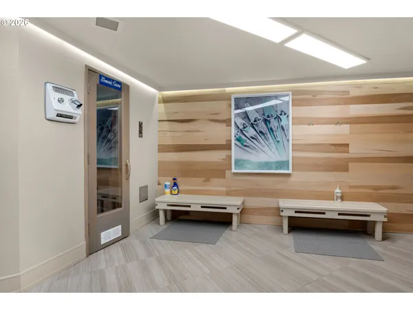 $895,000 | 403 North Breakers Point Court, Unit 403, Cannon Beach, OR 97110