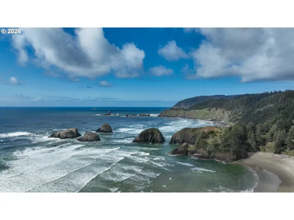 $895,000 | 403 North Breakers Point Court, Unit 403, Cannon Beach, OR 97110
