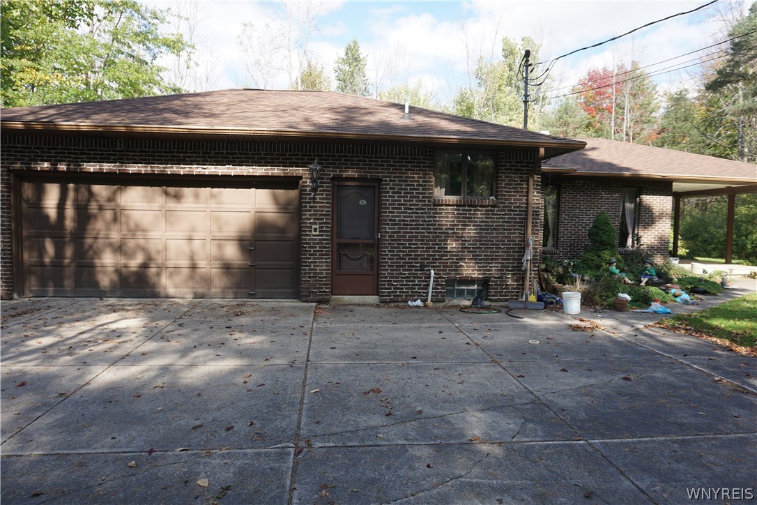 Welcome to 115 Leydecker!  An all brick ranch situ