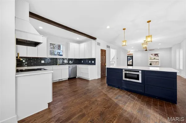 $799,900 | 814 Clark Avenue, Webster Groves, MO 63119