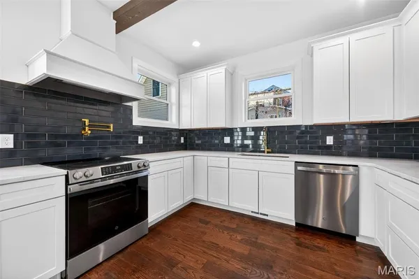 $799,900 | 814 Clark Avenue, Webster Groves, MO 63119