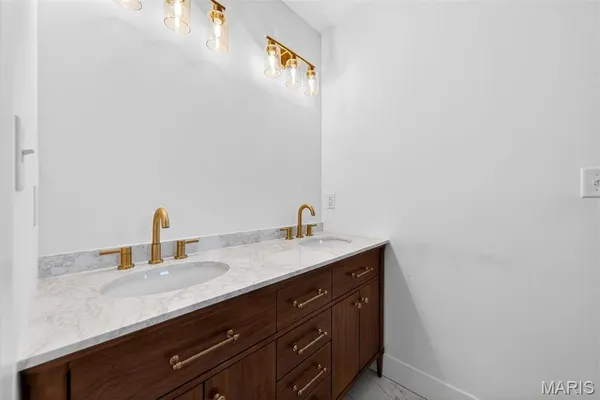 $799,900 | 814 Clark Avenue, Webster Groves, MO 63119