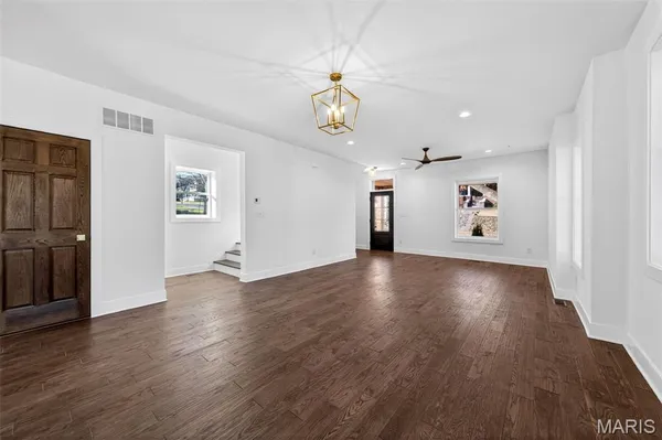 $799,900 | 814 Clark Avenue, Webster Groves, MO 63119