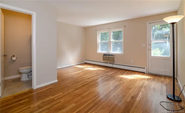 $2,000 | 42 Abner Court, Unit 42, Bridgeport, CT 06606