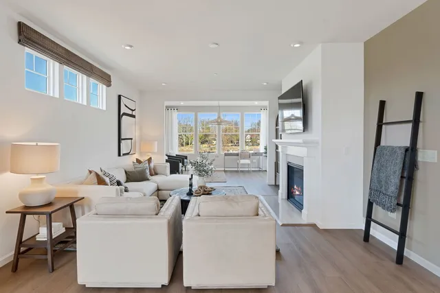 $729,322 | 1421 Preserve Drive, Unit 18, West Chicago, IL 60185