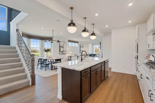 $729,322 | 1421 Preserve Drive, Unit 18, West Chicago, IL 60185