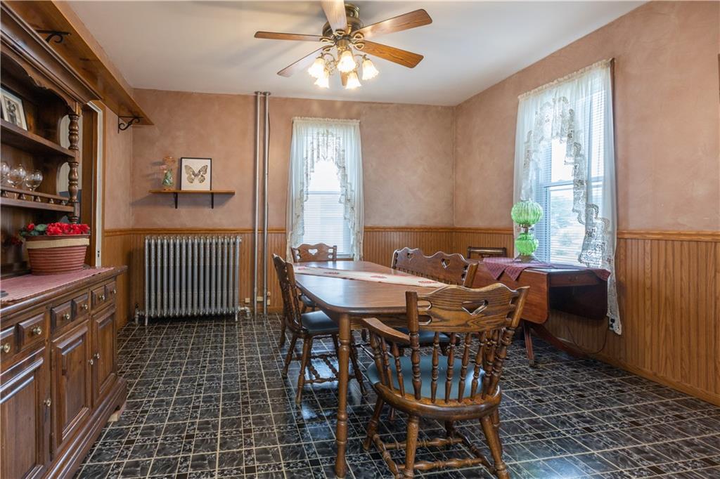 355 Stoystown Road Somerset, PA 15501 - Photo 4 of 24 Gallery Image 4