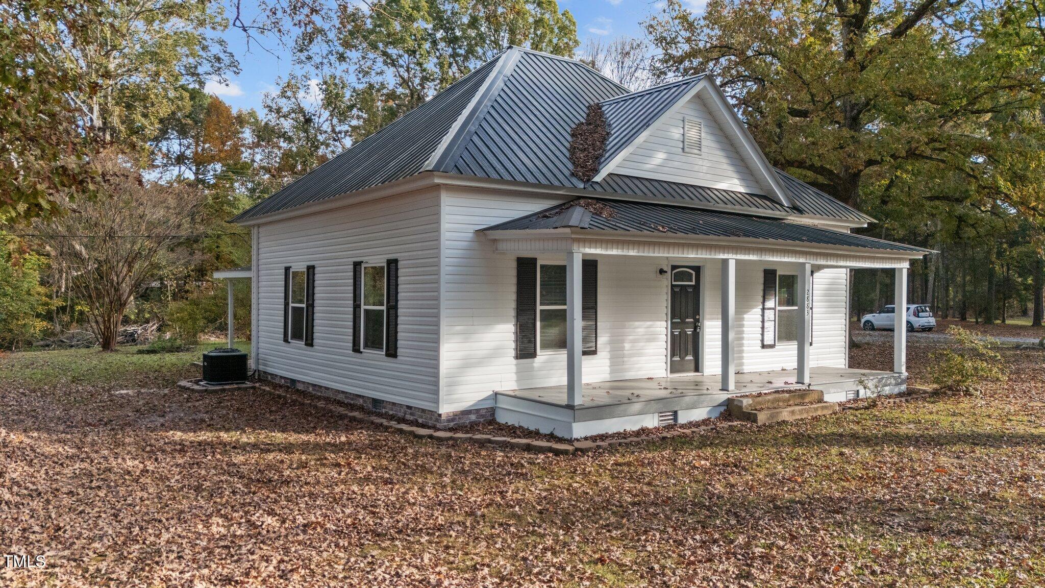 2883 Putnam Glendon Road Carthage, NC 28327 - Photo 1 of 64 Front of Home