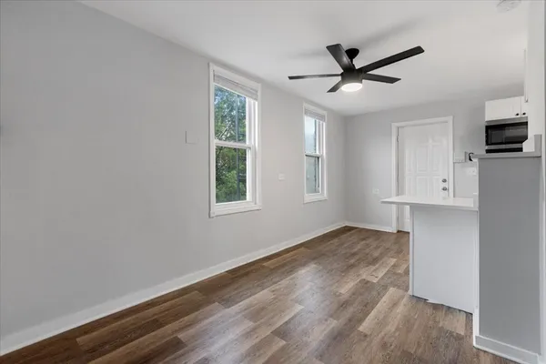 $2,350 | 1849 West Augusta Boulevard, Unit 3, Chicago, IL 60622