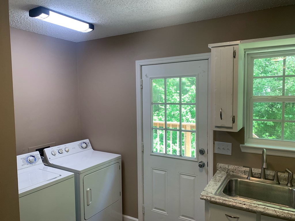 710 Corey Place Dalton, GA 30721 - Photo 5 of 18 Gallery Image 5