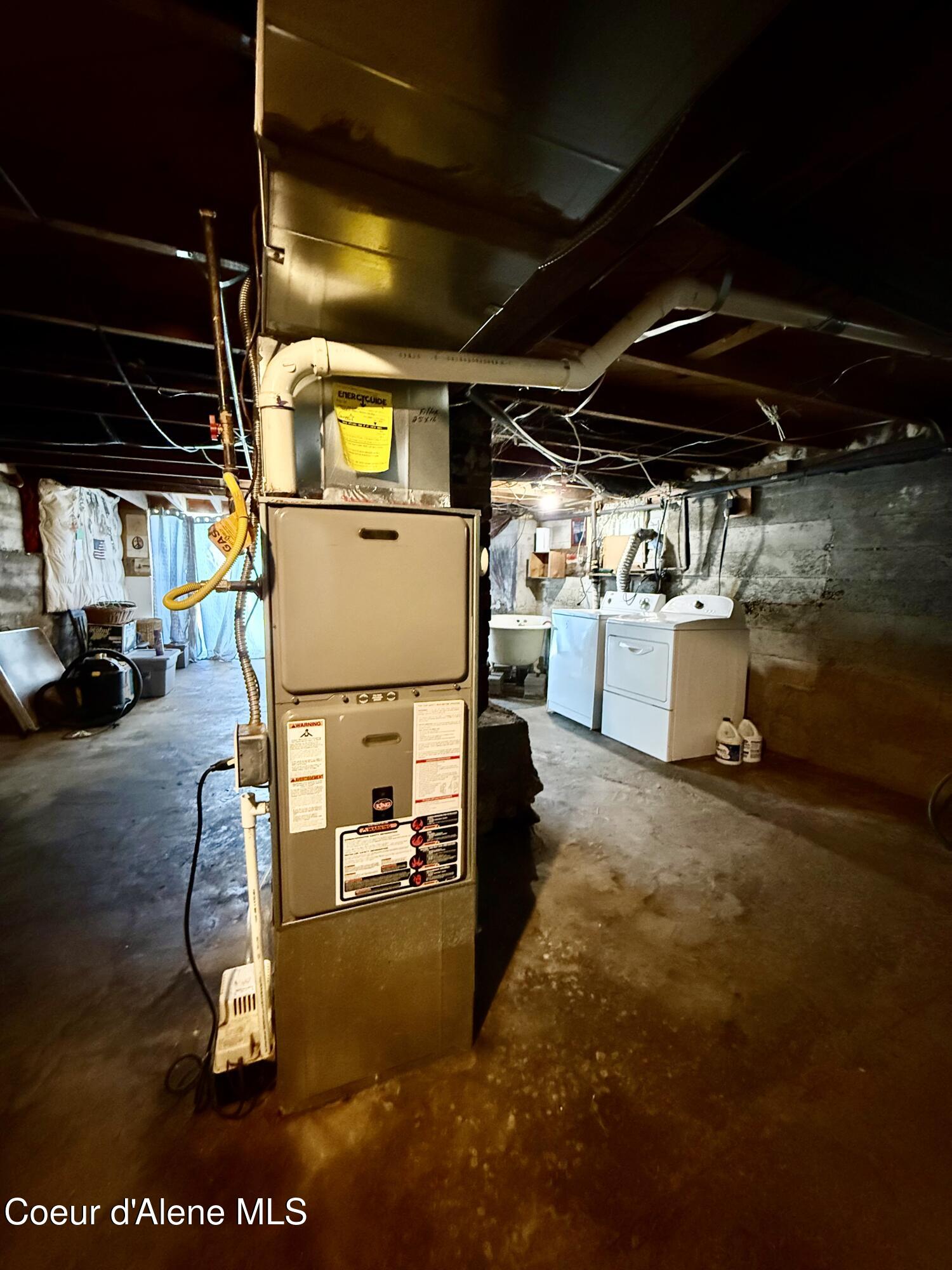 517 Hunter Street Mullan, ID 83846 - Photo 16 of 20 Gas Furnace