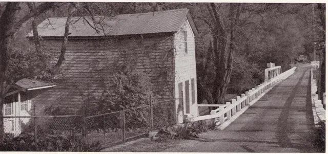 a view of a pathway of a building