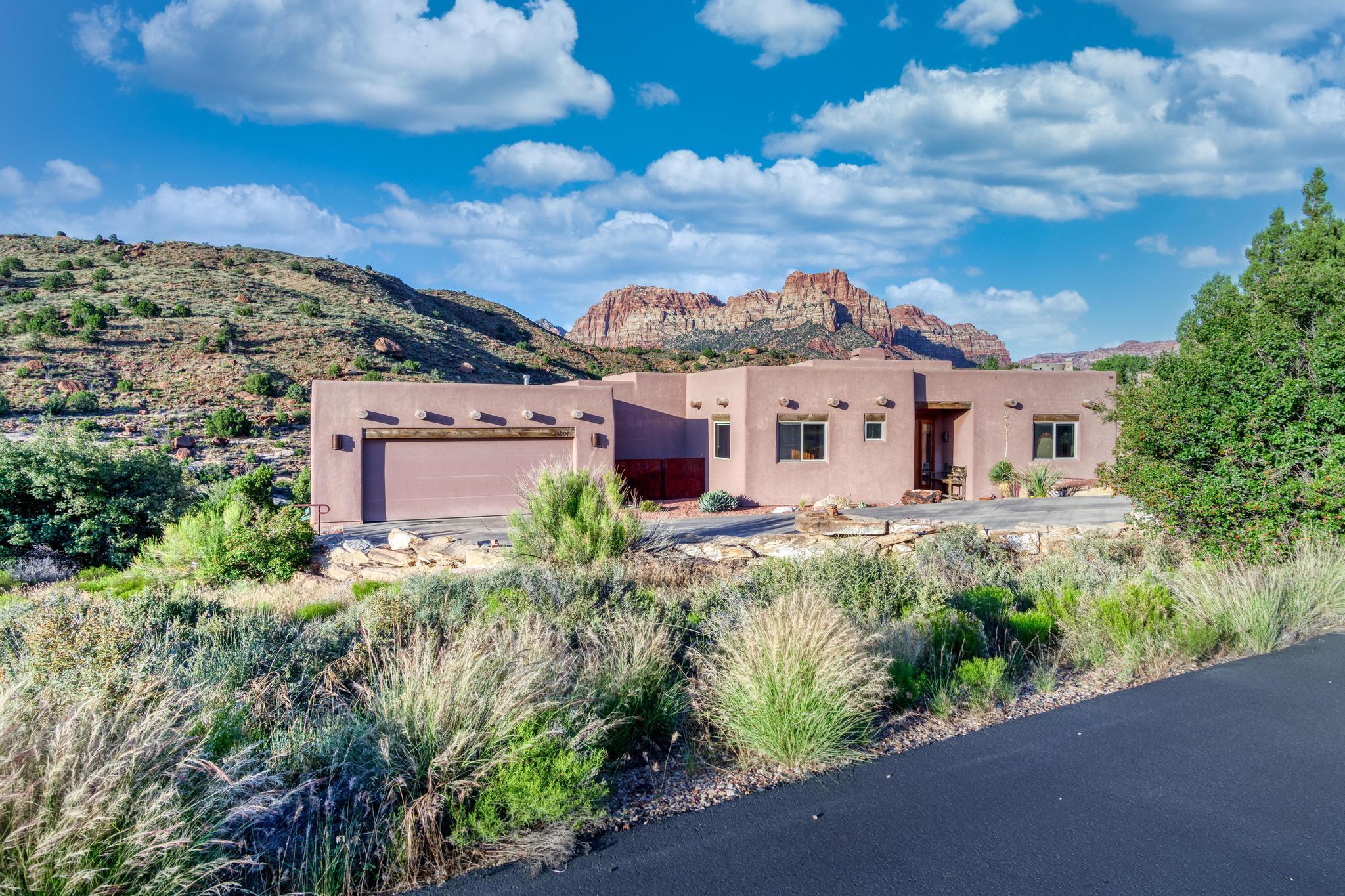 2907 Zuni Circle Springdale, UT 84767 - Photo 77 of 99 "Protected Views. End-of-Cul-de-Sac Privacy. Minutes from Zion NP."