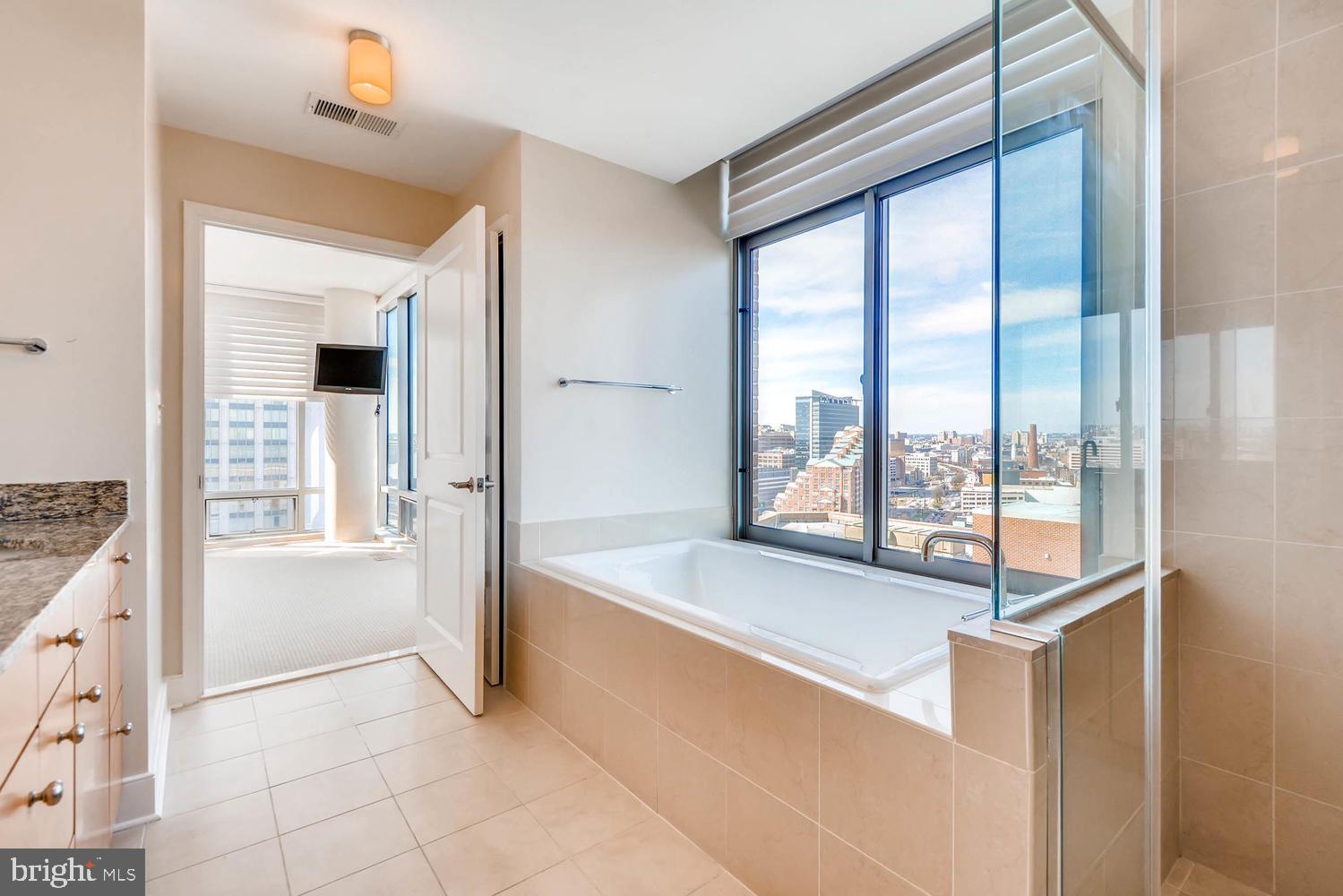 675 President Street, Unit 1601 Baltimore, MD 21202 - Photo 13 of 34