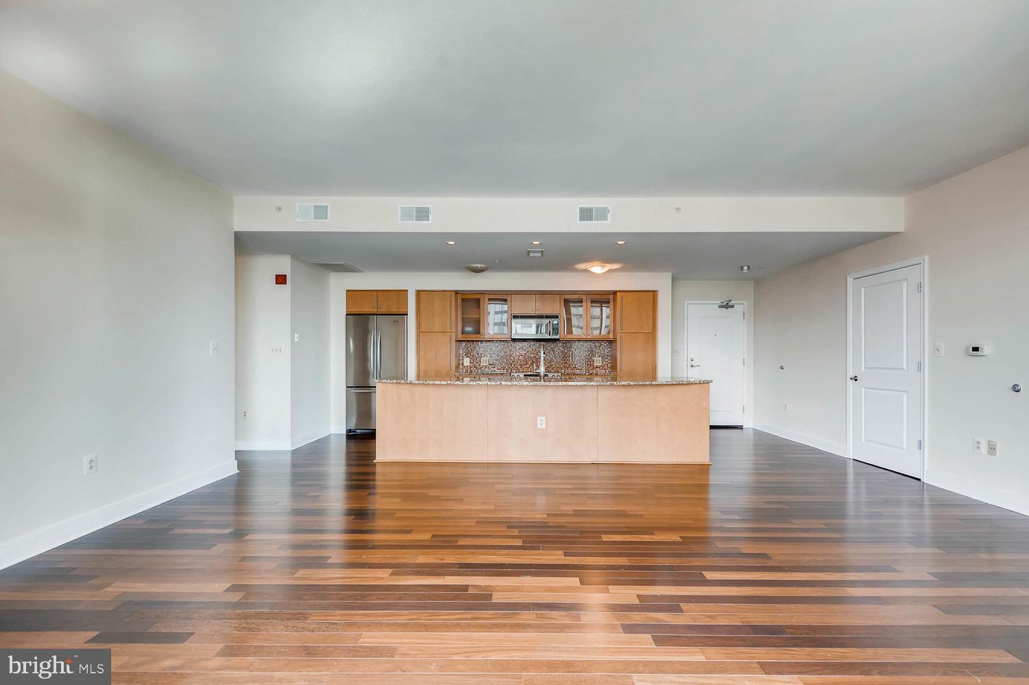 675 President Street, Unit 1601 Baltimore, MD 21202 - Photo 5 of 34