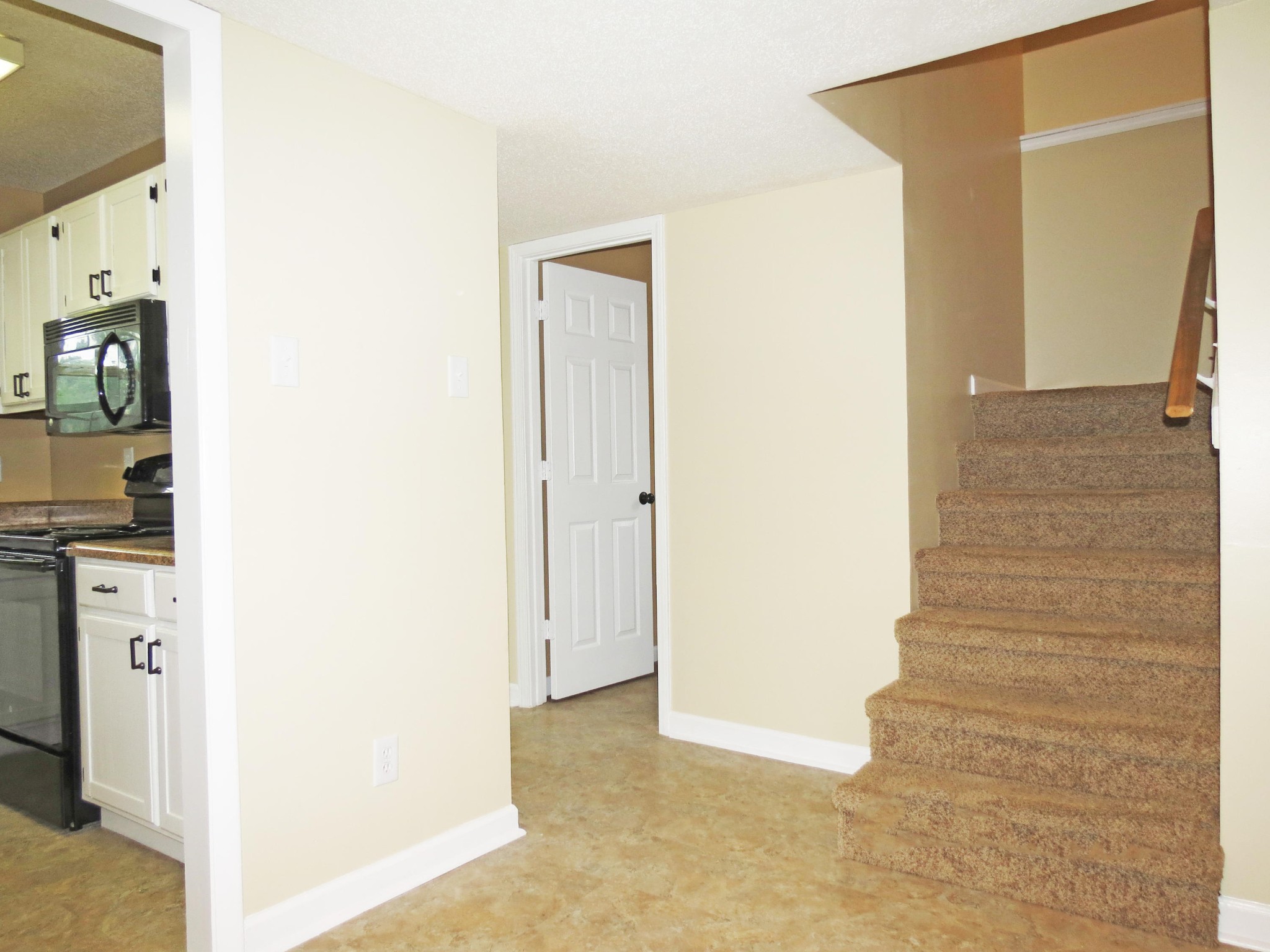 1303 Middlesettlements Road Maryville, TN 37801 - Photo 8 of 20 Gallery Image 8