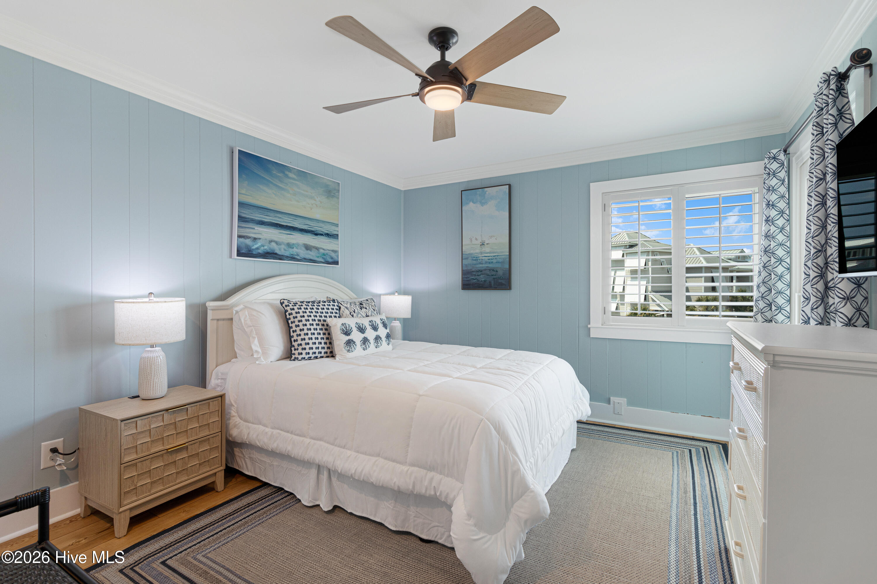 301 Commerce Way, Unit 255 SEA SPRAY Atlantic Beach, NC 28512 - Photo 10 of 33 Primary bedroom
