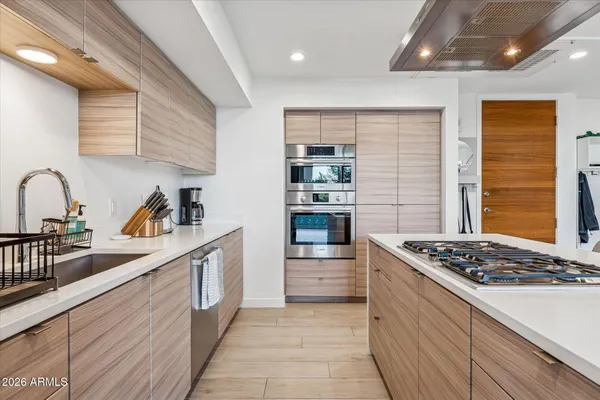 $699,000 | 200 West Portland Street, Unit 416, Phoenix, AZ 85003