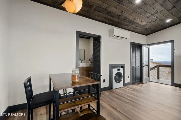 $299,900 | 431 Bald Knob Mountain, Doyle, TN 38559