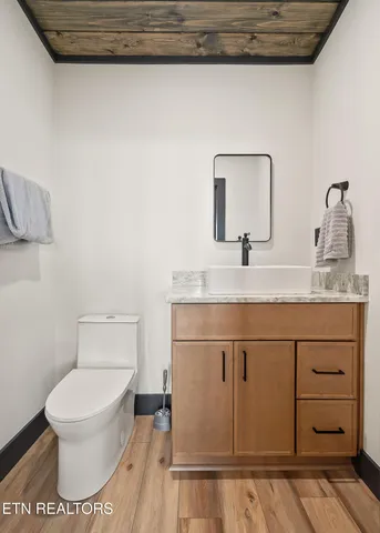 $299,900 | 431 Bald Knob Mountain, Doyle, TN 38559