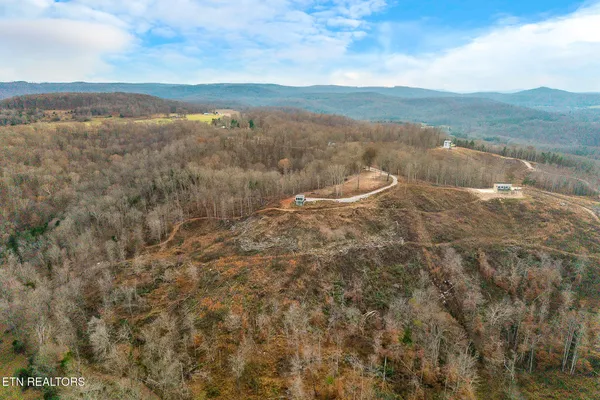 $299,900 | 431 Bald Knob Mountain, Doyle, TN 38559